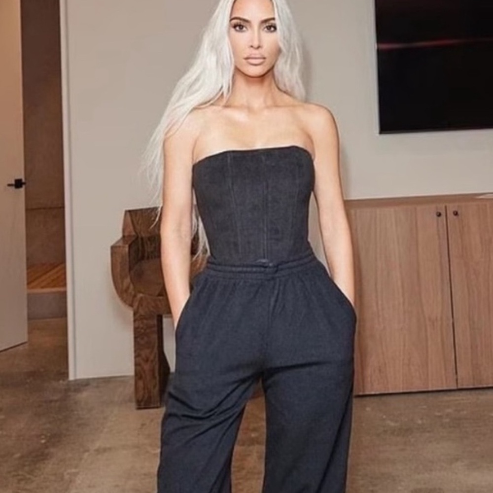 SKIMS Black Strapless Bustier